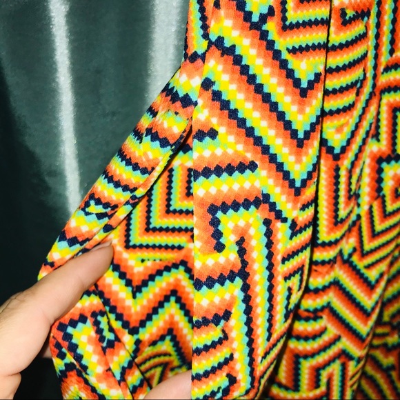 LuLaRoe Amelia Dress Sz Large Trippy Color Print - Picture 5 of 6